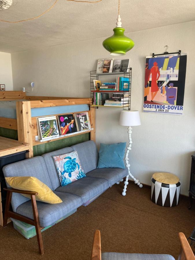 Tiny Apt W/ Balcony And Seaview, Even Out Of Your Bed ! Oostende Dış mekan fotoğraf